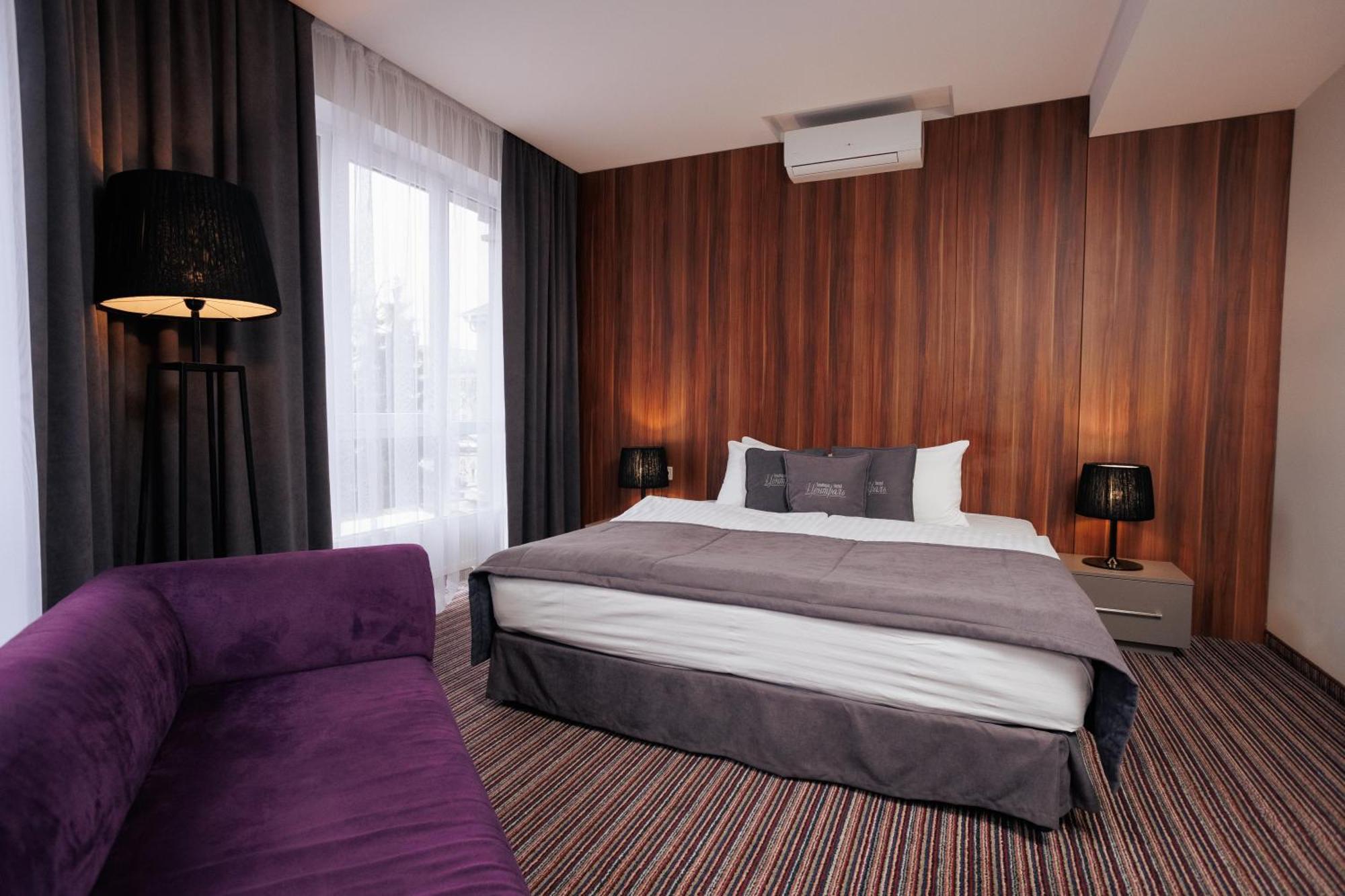Boutique Hotel Central 리우네 외부 사진