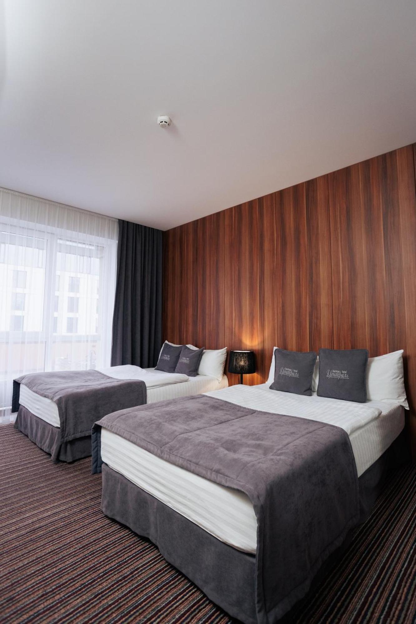Boutique Hotel Central 리우네 외부 사진