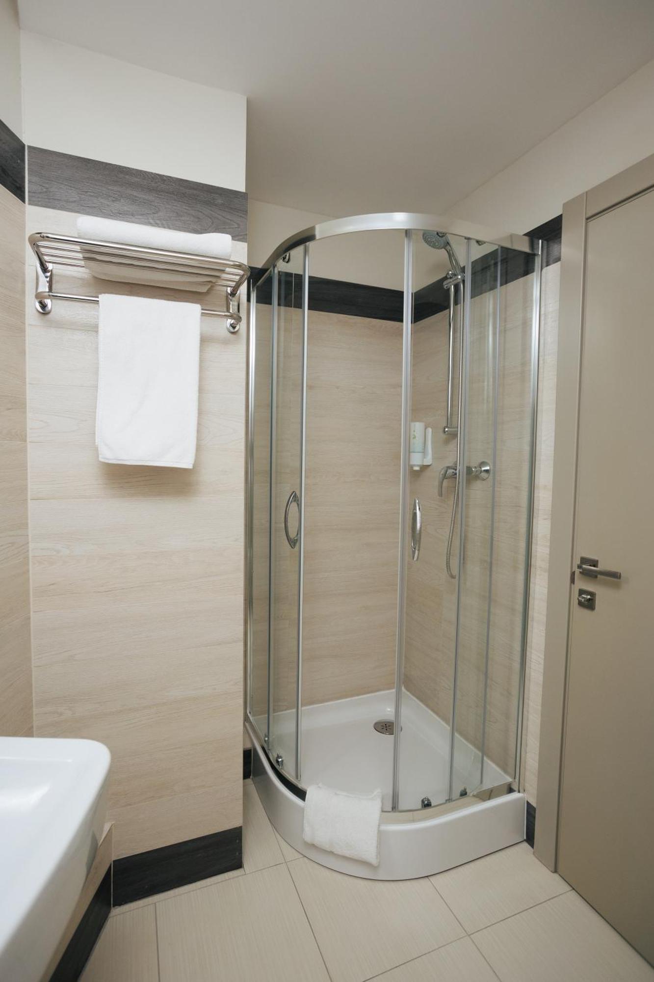 Boutique Hotel Central 리우네 외부 사진